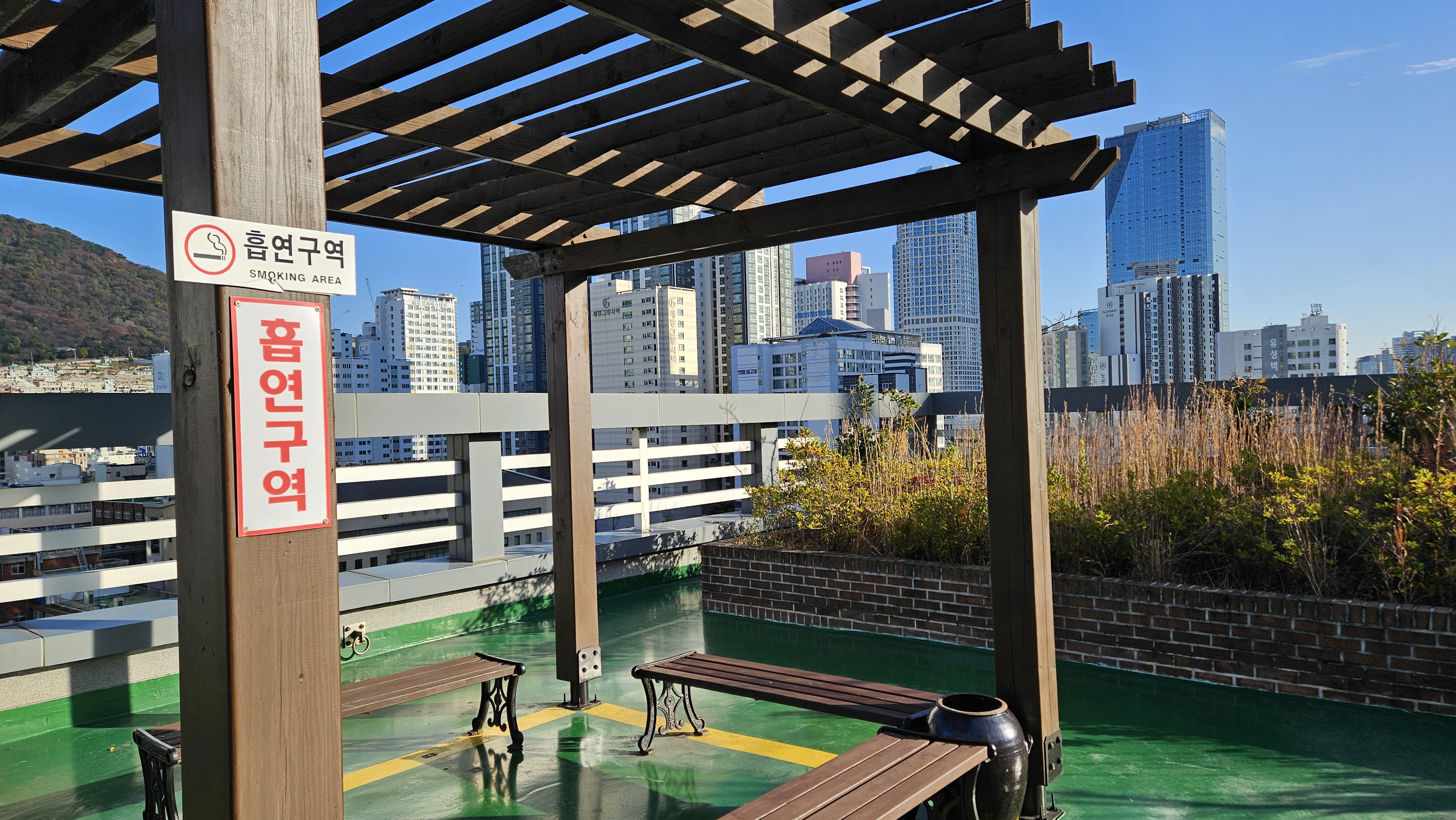 8인실 세미나룸